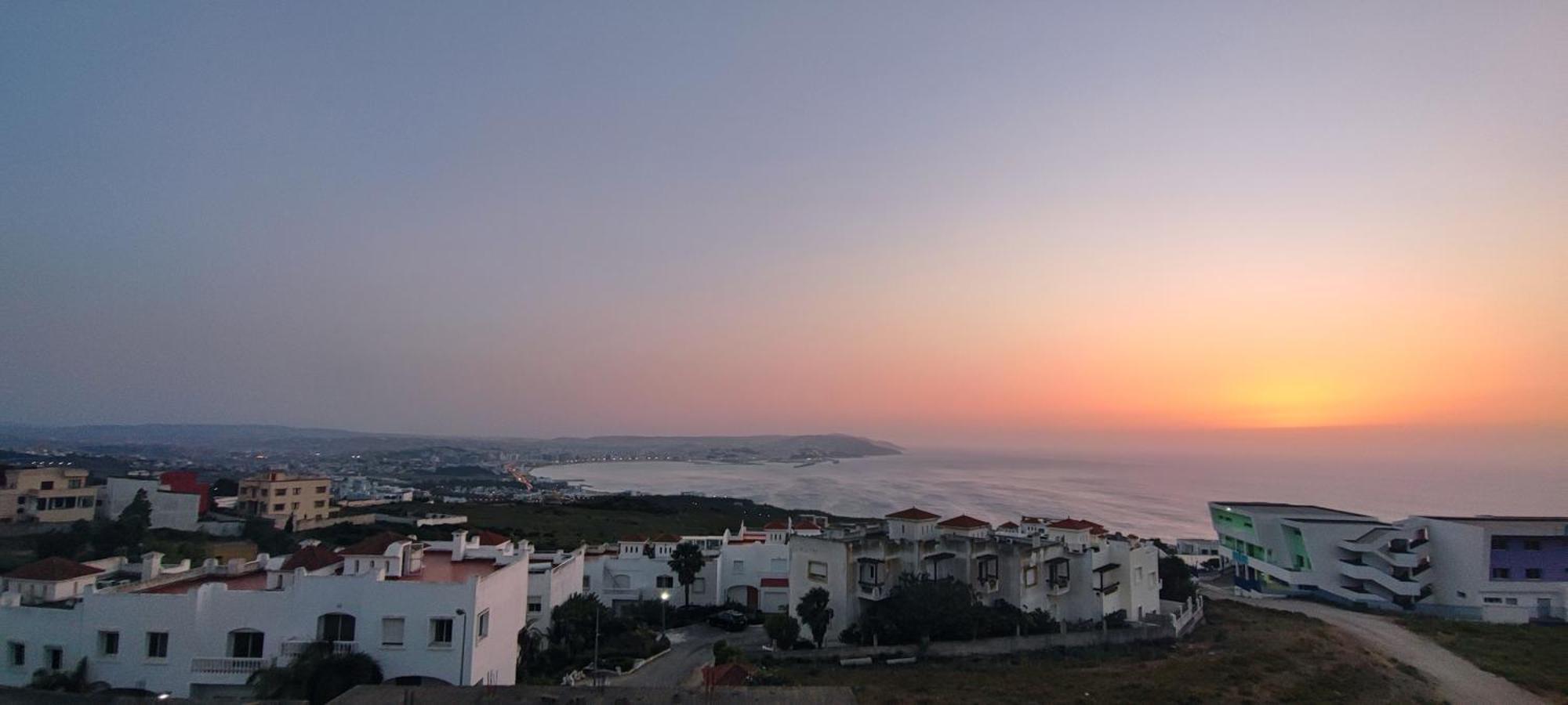 Magnifique Appartement De Standing A Tanger Avec Vue Sur Mer Et Acces Piscine Exterior foto